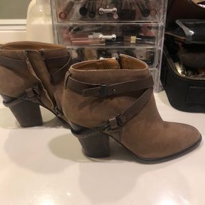 Dolce Vita booties